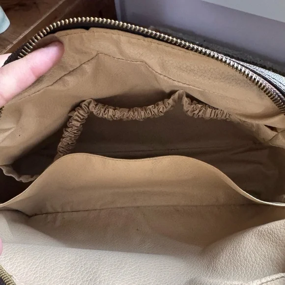 Louis Vuitton Monogram Toilette 28 cosmetic case - Picture 4 of 12